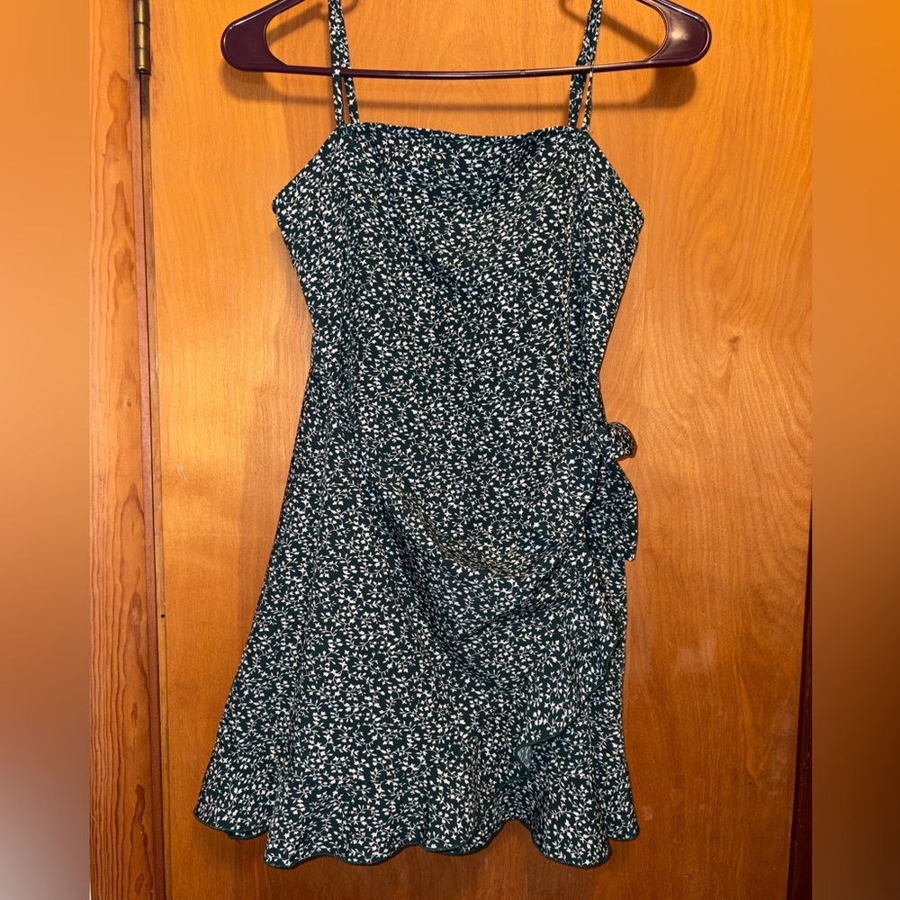 SHEIN Asymmetrical Black and White Floral Dress